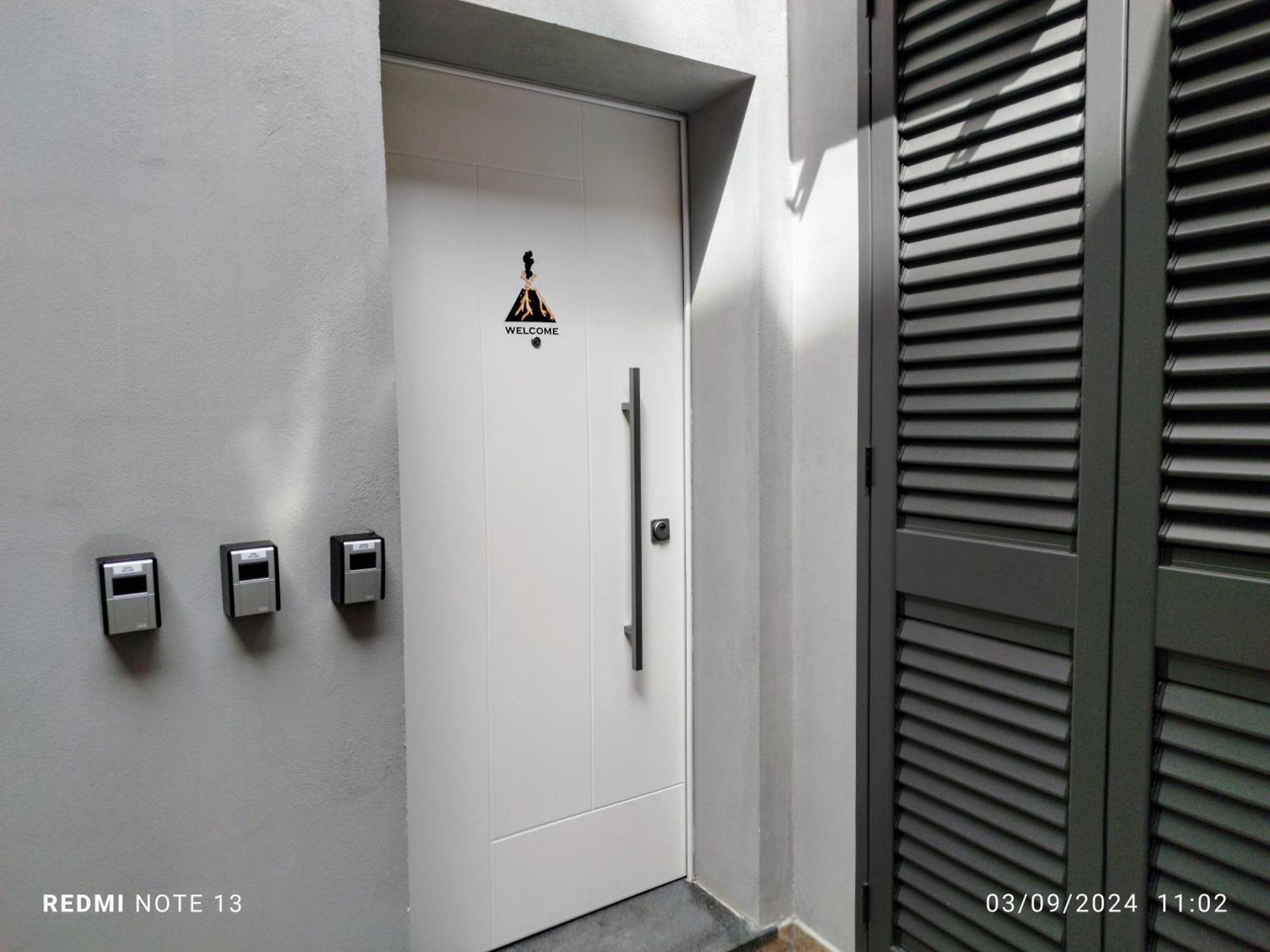 Laviko Holiday House Катания Экстерьер фото